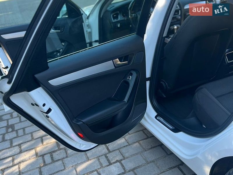 Универсал Audi A4 2012 в Самборе