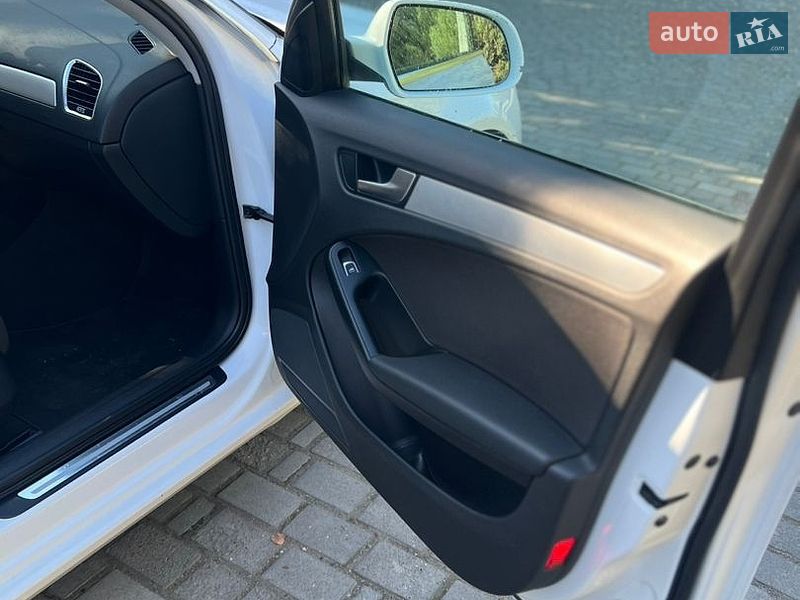 Універсал Audi A4 2012 в Самборі фото 16 Універсал Audi A4 2012 в Самборі