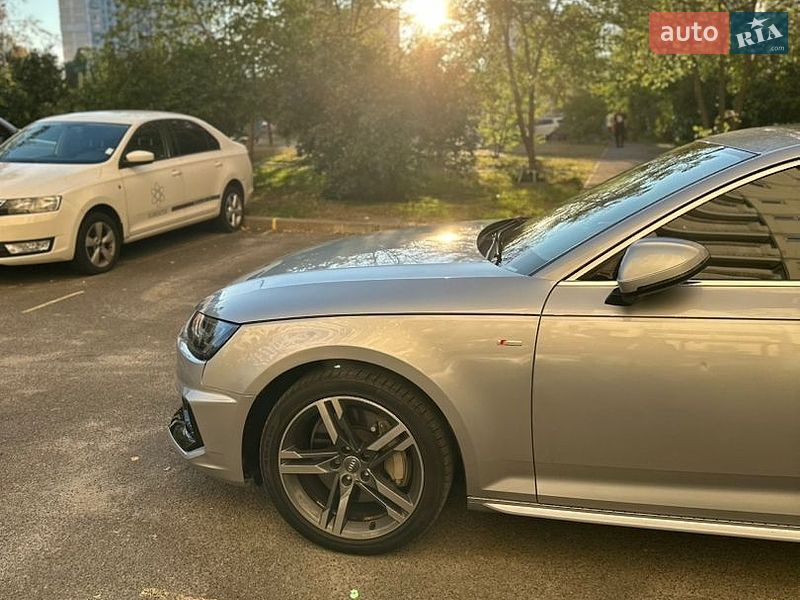 Седан Audi A4 2018 в Киеве