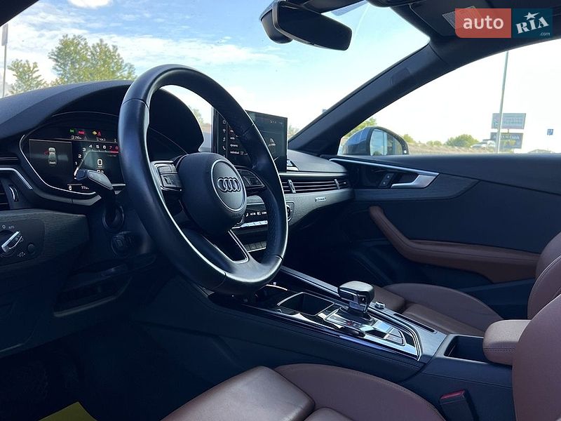Седан Audi A4 2021 в Львові