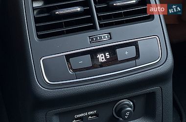 Седан Audi A4 2021 в Львові