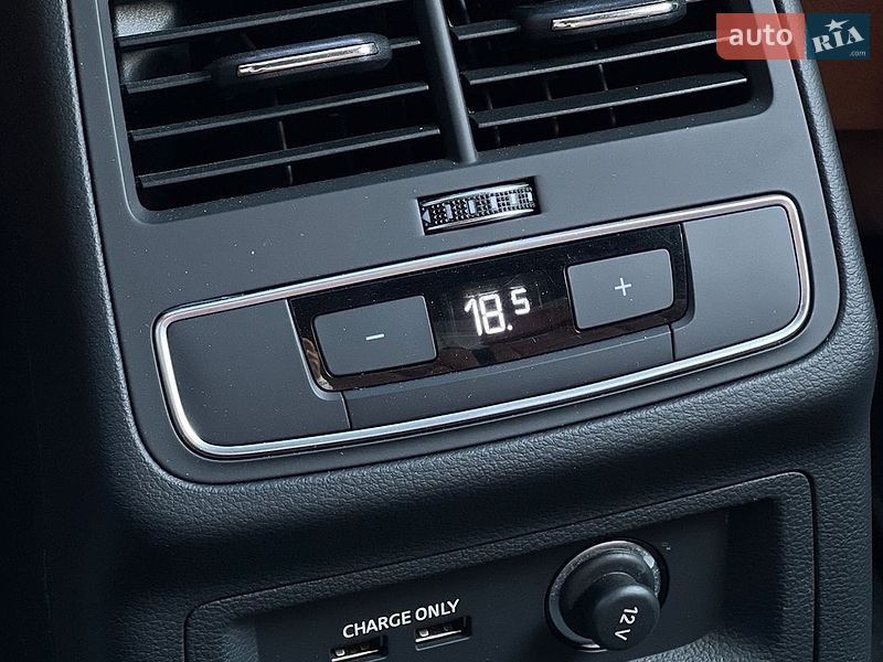 Седан Audi A4 2021 в Львові