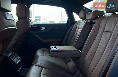 Седан Audi A4 2021 в Львові