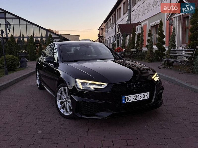Седан Audi A4 2018 в Стрию