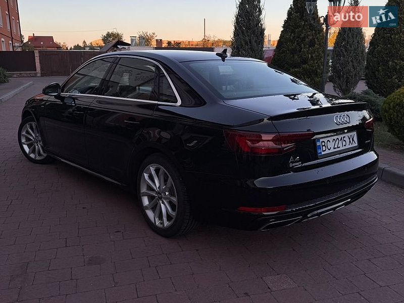 Седан Audi A4 2018 в Стрию
