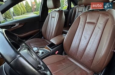 Седан Audi A4 2018 в Стрию