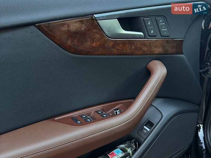 Седан Audi A4 2018 в Стрию