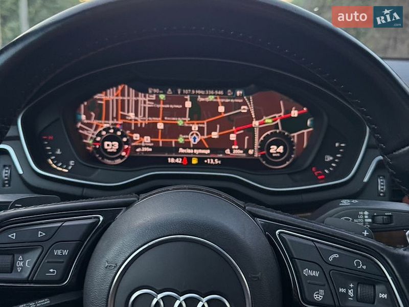 Седан Audi A4 2018 в Стрию