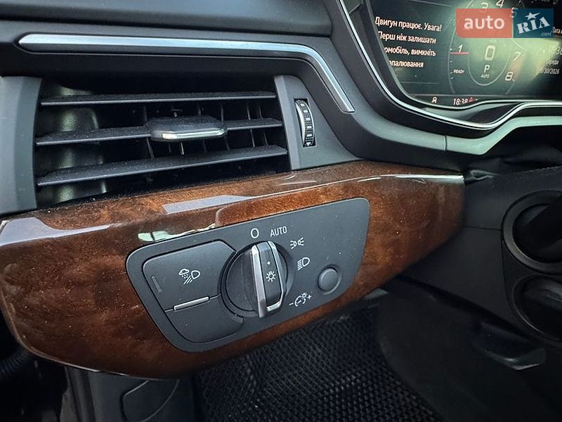 Седан Audi A4 2018 в Стрые