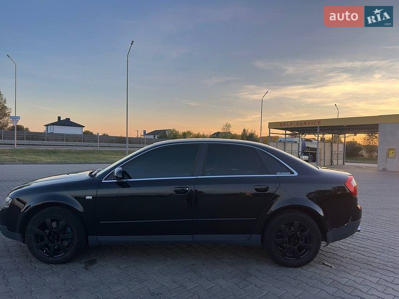 Седан Audi A4 2003 в Любомле