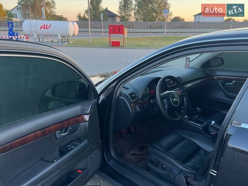 Седан Audi A4 2003 в Любомле