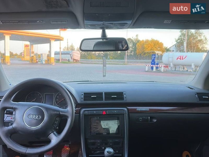 Седан Audi A4 2003 в Любомле