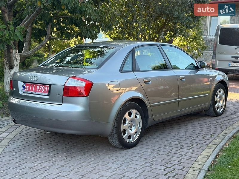 Седан Audi A4 2004 в Вишнівці