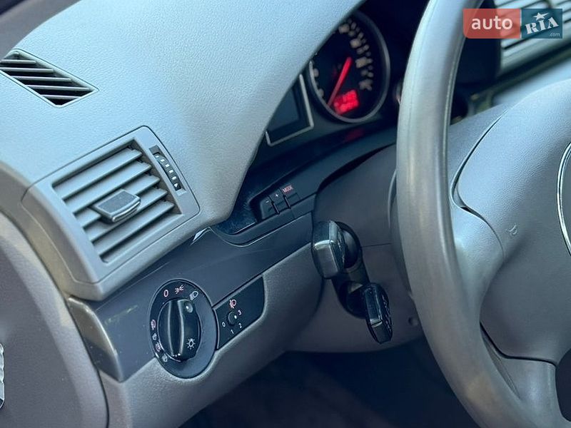 Седан Audi A4 2004 в Вишнівці