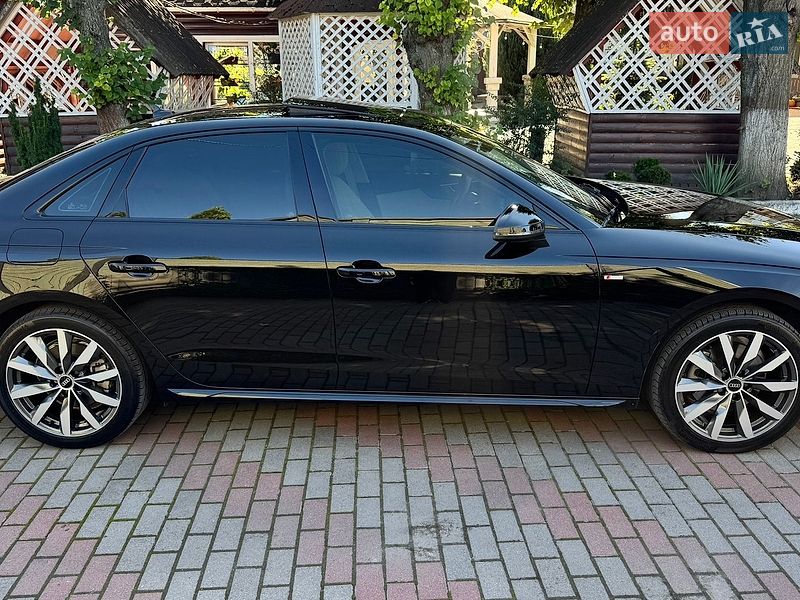 Седан Audi A4 2022 в Вінниці