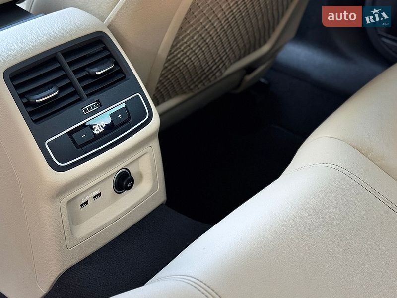 Седан Audi A4 2022 в Вінниці