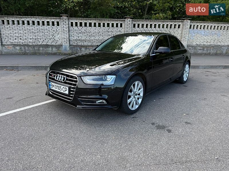 Седан Audi A4 2014 в Виннице