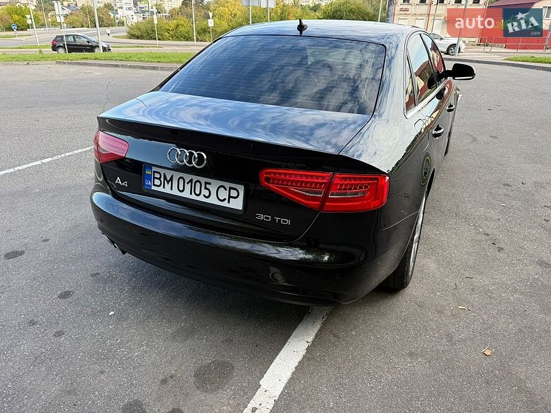 Седан Audi A4 2014 в Виннице