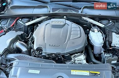 Седан Audi A4 2019 в Львові