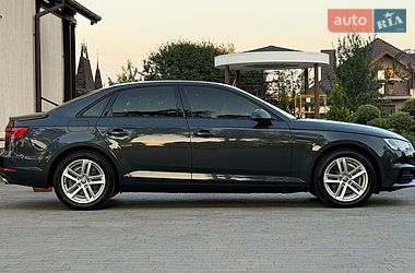 Седан Audi A4 2017 в Стрию
