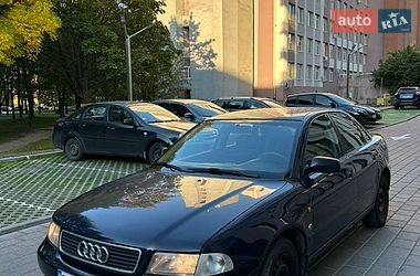 Седан Audi A4 1997 в Ровно