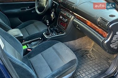 Седан Audi A4 1997 в Ровно