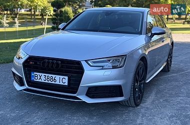 Седан Audi A4 2017 в Хмельницком