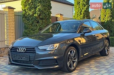 Седан Audi A4 2019 в Виннице