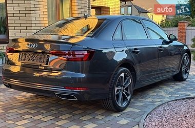 Седан Audi A4 2019 в Виннице