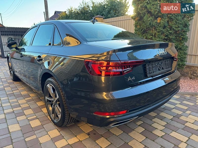 Седан Audi A4 2019 в Виннице