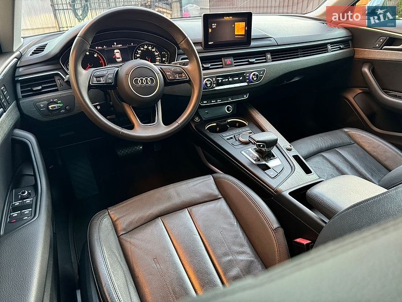 Седан Audi A4 2019 в Виннице