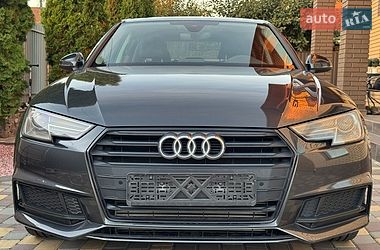 Седан Audi A4 2019 в Виннице