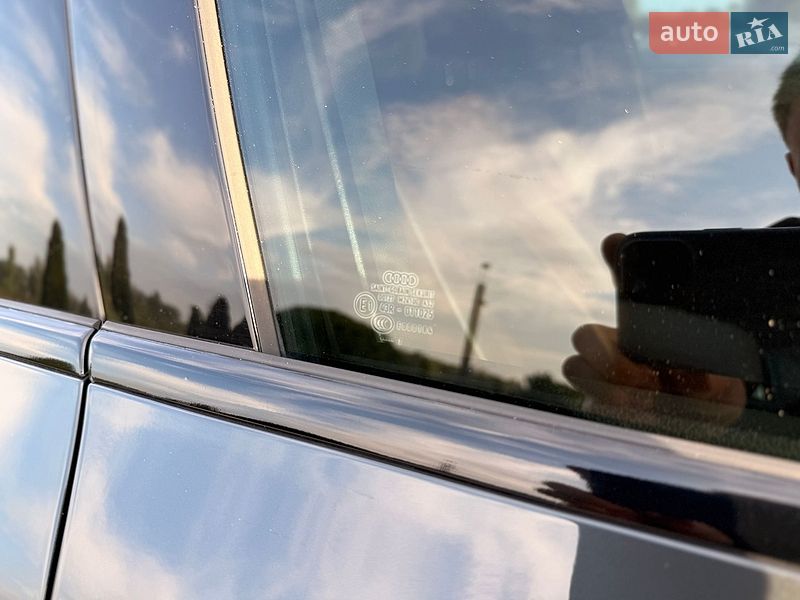 Седан Audi A4 2017 в Дніпрі