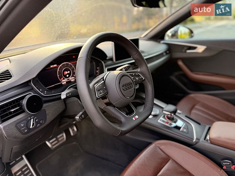 Седан Audi A4 2017 в Дніпрі