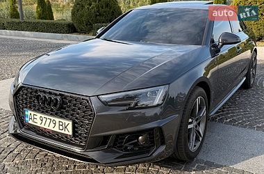 Седан Audi A4 2017 в Днепре