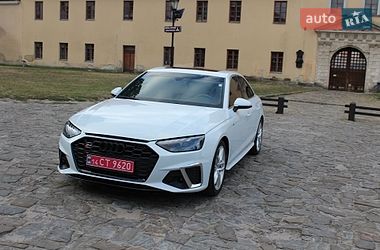 Седан Audi A4 2020 в Жовкві
