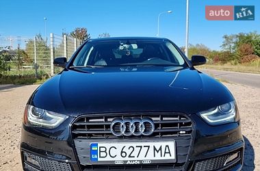 Седан Audi A4 2015 в Львові