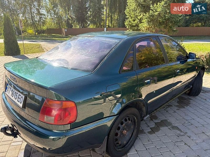 Седан Audi A4 1995 в Івано-Франківську