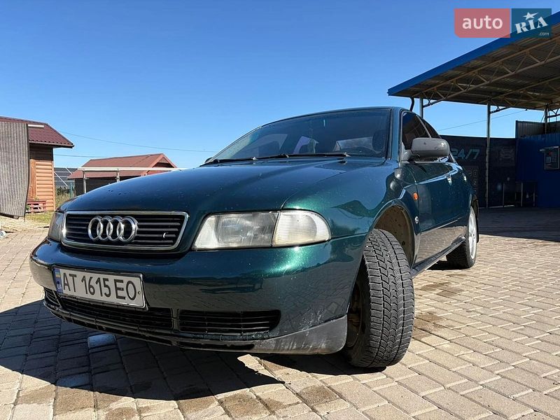 Седан Audi A4 1995 в Івано-Франківську