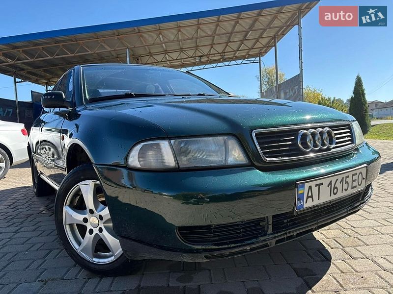 Седан Audi A4 1995 в Івано-Франківську