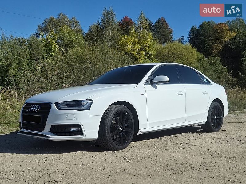 Седан Audi A4 2014 в Мостиській