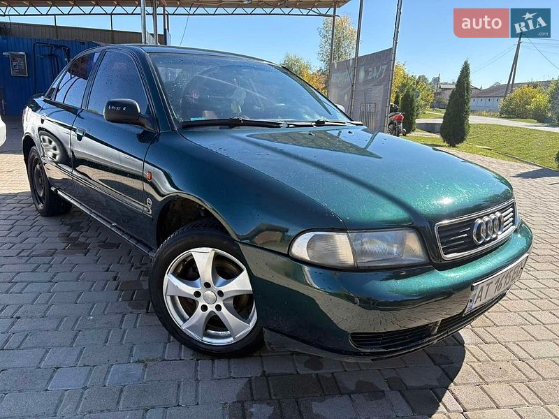 Седан Audi A4 1995 в Івано-Франківську