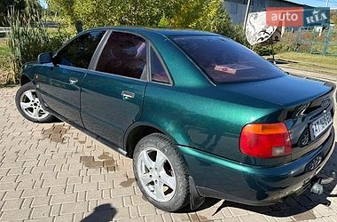 Седан Audi A4 1995 в Івано-Франківську
