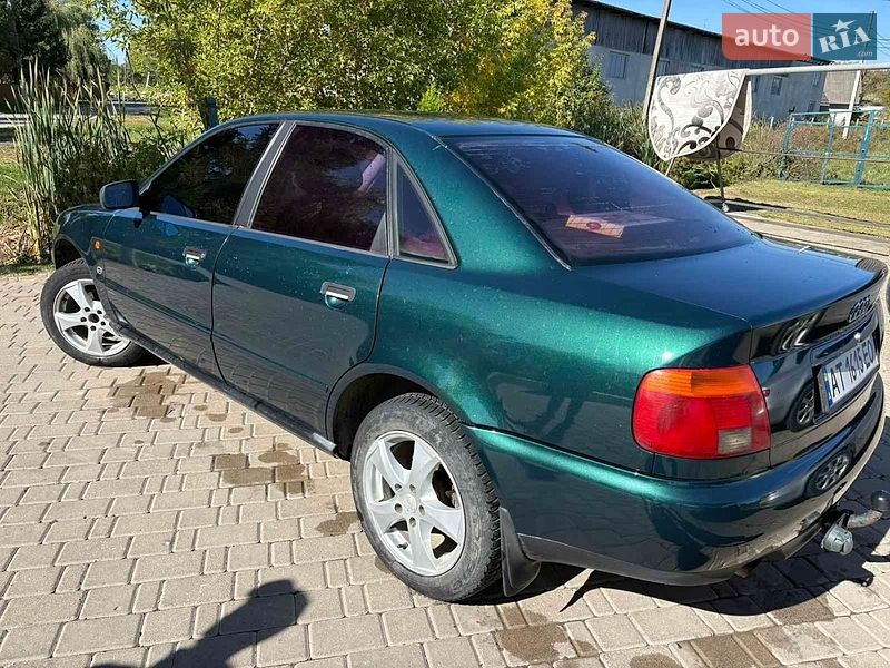 Седан Audi A4 1995 в Івано-Франківську