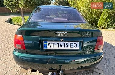 Седан Audi A4 1995 в Івано-Франківську