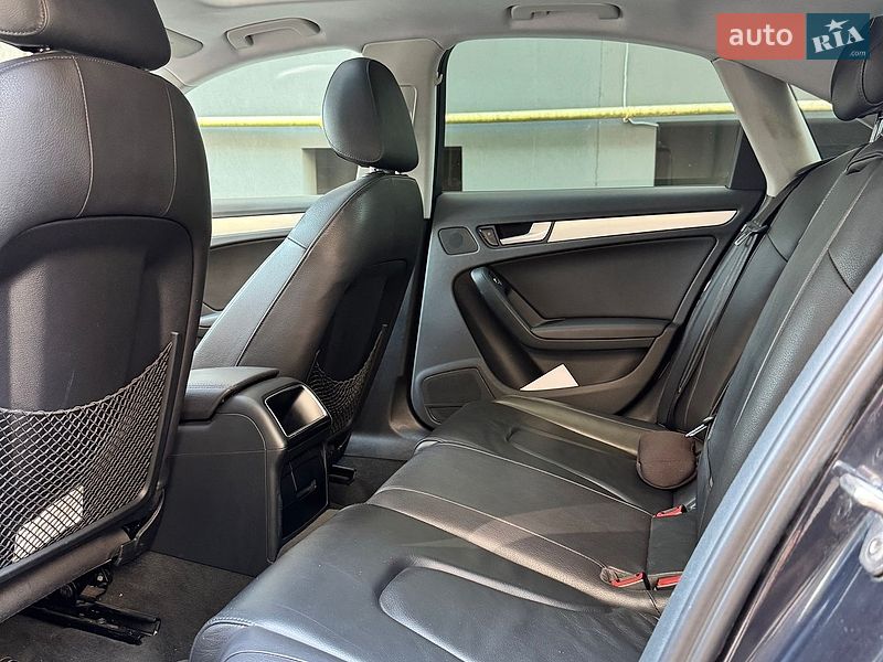 Седан Audi A4 2014 в Івано-Франківську