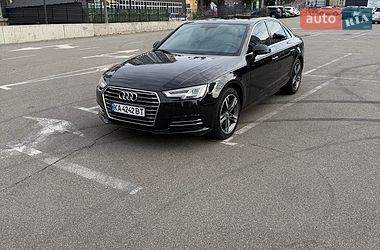 Седан Audi A4 2016 в Киеве