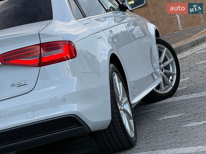 Седан Audi A4 2014 в Дрогобыче