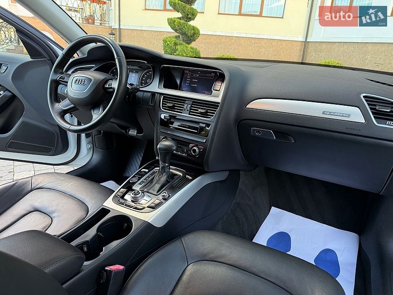 Седан Audi A4 2014 в Дрогобыче