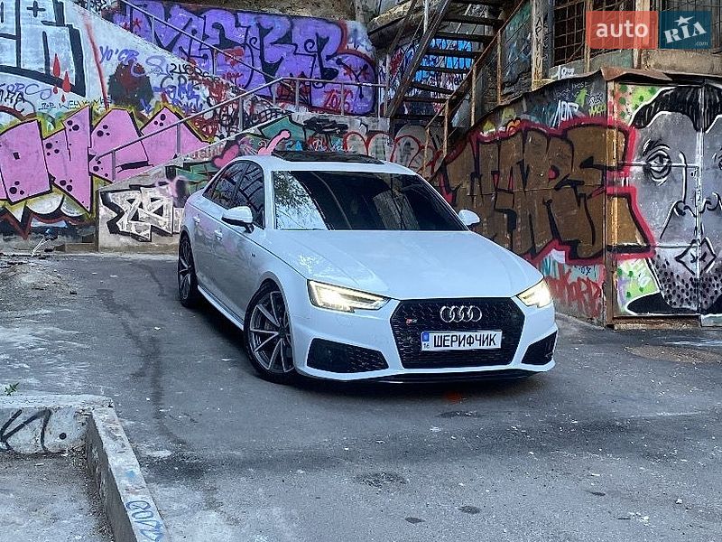 Audi A4 2016